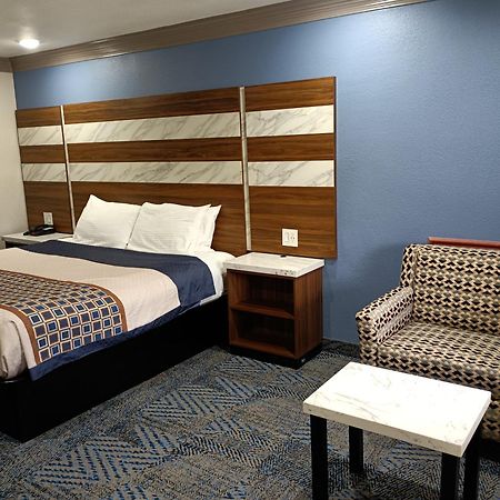 Americas Best Value Inn & Suites-Alvin/Houston Exteriör bild