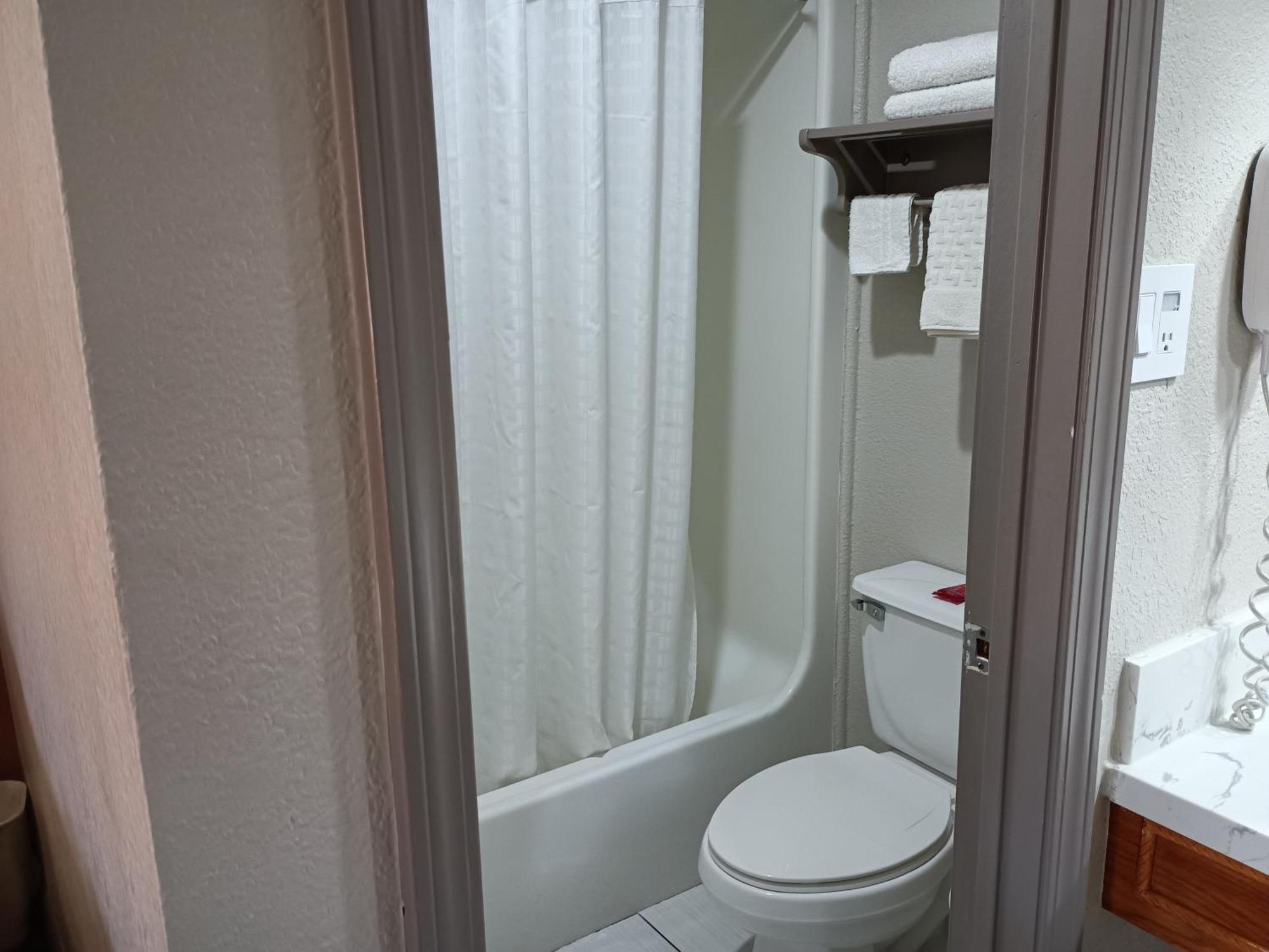 Americas Best Value Inn & Suites-Alvin/Houston Exteriör bild
