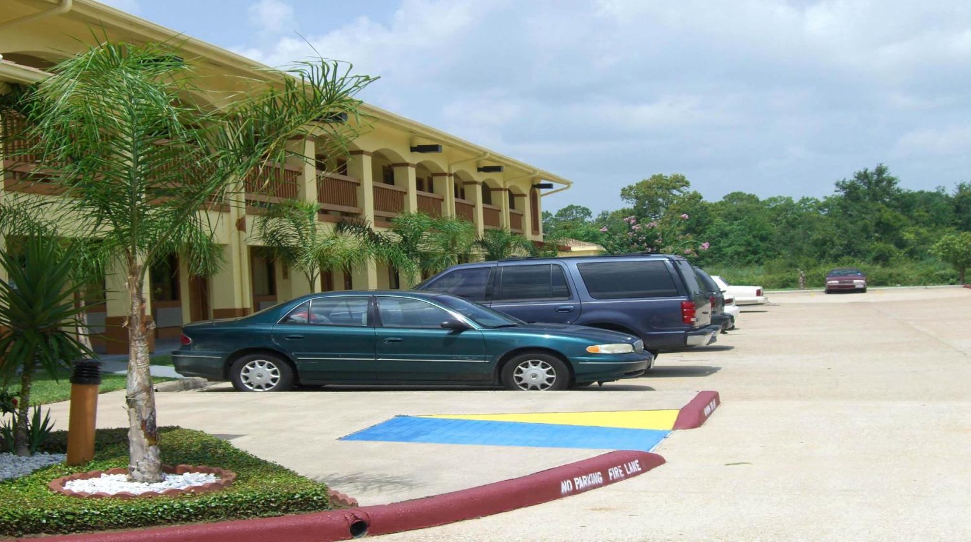 Americas Best Value Inn & Suites-Alvin/Houston Exteriör bild