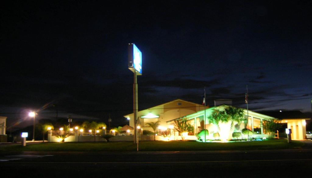 Americas Best Value Inn & Suites-Alvin/Houston Exteriör bild