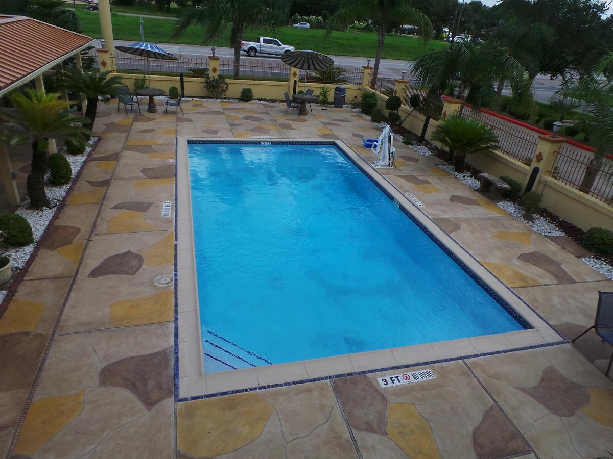 Americas Best Value Inn & Suites-Alvin/Houston Exteriör bild