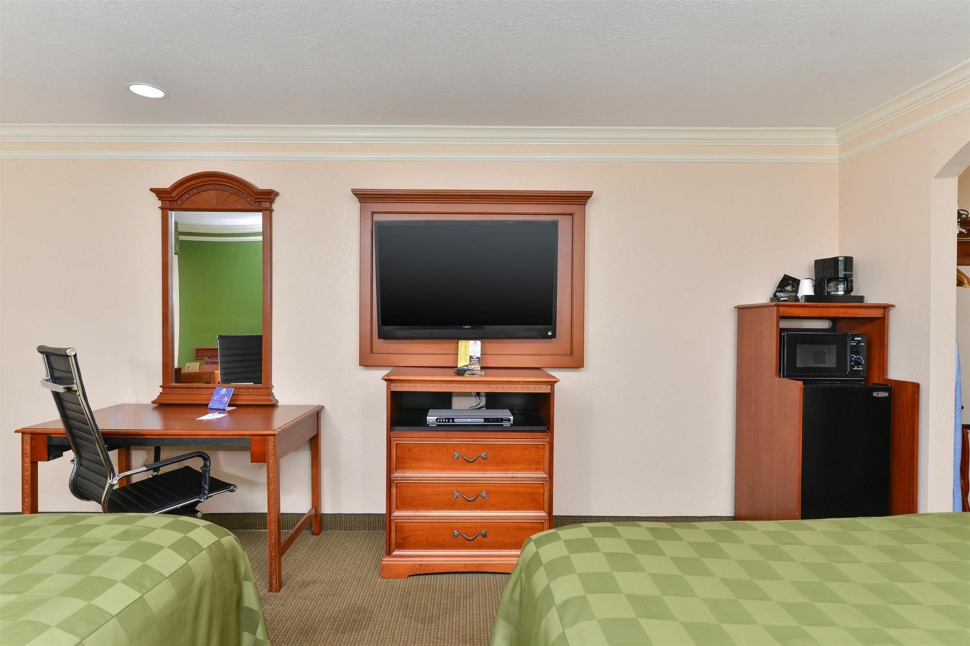Americas Best Value Inn & Suites-Alvin/Houston Exteriör bild